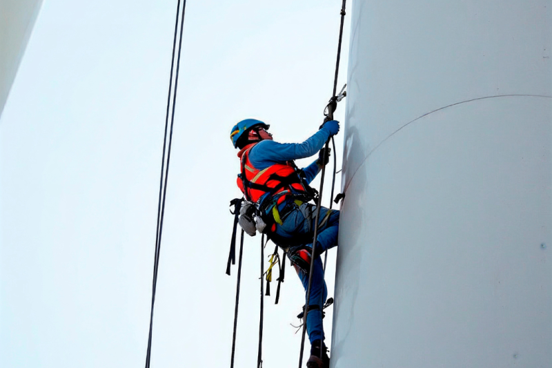 Curso de Acesso por Corda: Transforme Sua Carreira em Aventura e Segurança em Altura