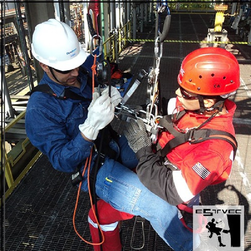 Curso de acesso por corda