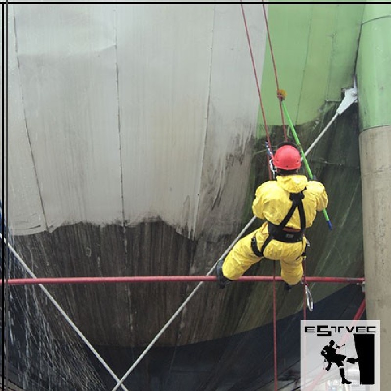 Limpeza de fachada alpinismo