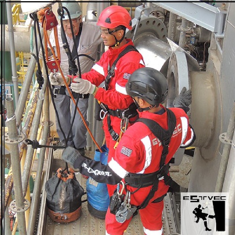 Resgate para trabalho em espaço confinado